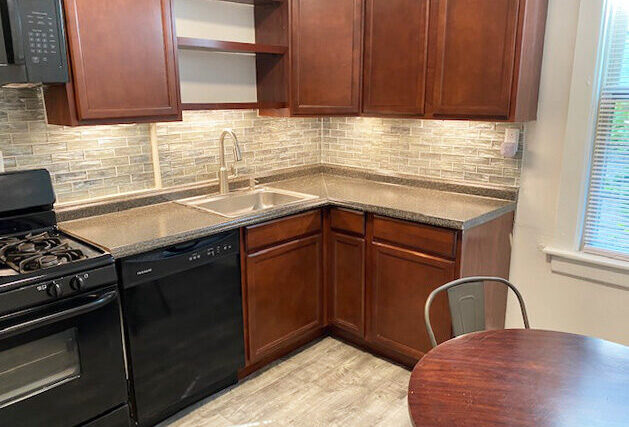 1009 Madison St. #4 – 1 Bedroom Apartment Private Balcony All Utilities, WiFi, Furnishings, Laundry, A/C Included