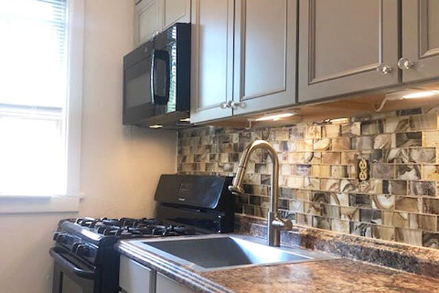 1009 Madison St. #5 – 1 Bedroom Apartment All Utilities, WiFi, Furnishings, Laundry, A/C Included